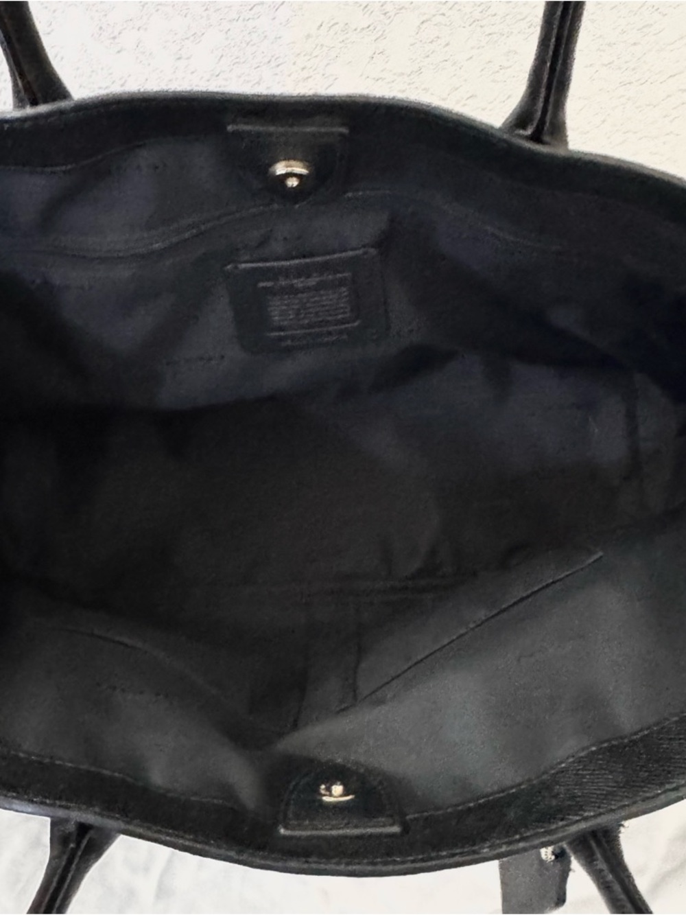 Coach Black Bailey Caryall Tote,Gold pin mount logo, star charm,adjustable sides - Picture 9 of 10